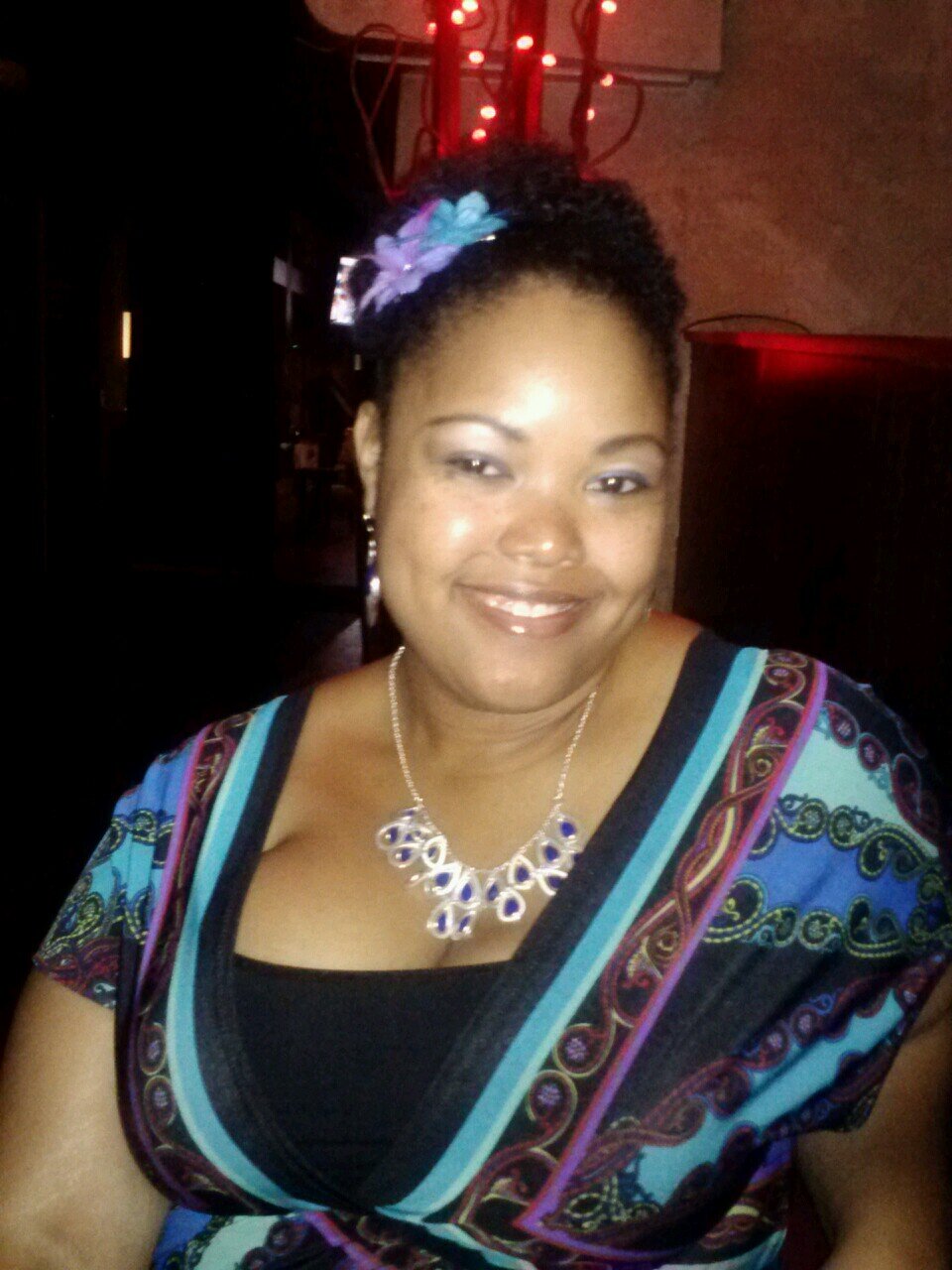 Jet setting is my job! I've been all over the world thanks to my employer :-) I love sleeping, dancing, traveling, and shopping. Sooooo Xi