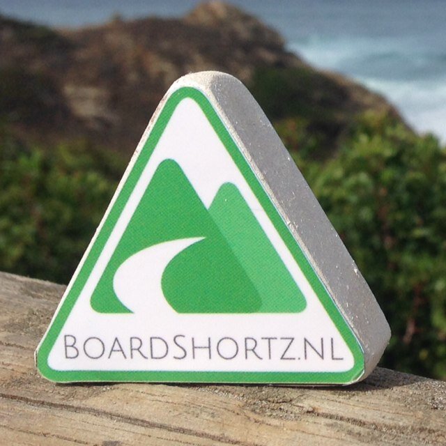 Korte verhalen over golfsurfen en snowboarden. Ontvang nu het gratis surfboekje over surfen in Nederland, ga naar: http://t.co/ixaTGlLD