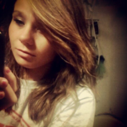 im pam (: follow me, i follow back.