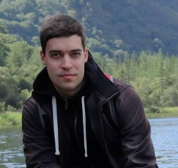 Programmer and researcher. I like to read, swim and make games in my free time. Husband and father of two.