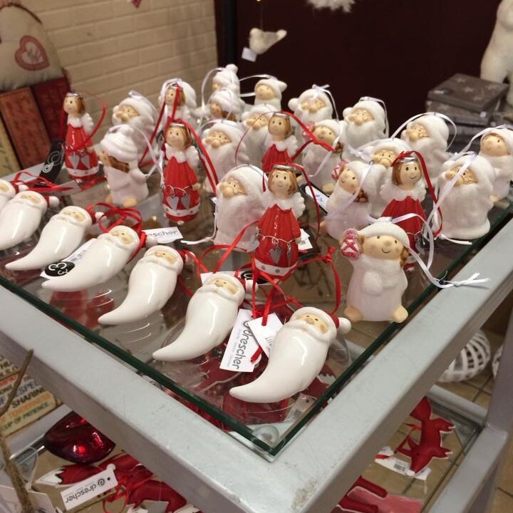 FleursHome's profile picture. We now have a online shop :)