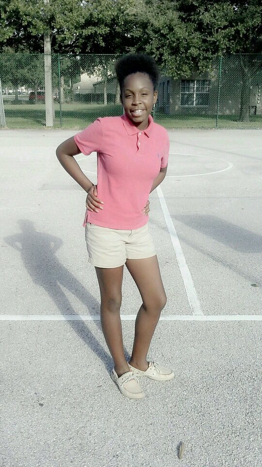 Facebook Name : Shamiaa latoriaa && Instagram Name : @_latoriaa_