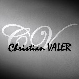 Le concept Christian VALER
Vous proposer des chemises homme/femme conçue par ce jeune créateur en séries limitées (12 à 20 pièces par modèles).