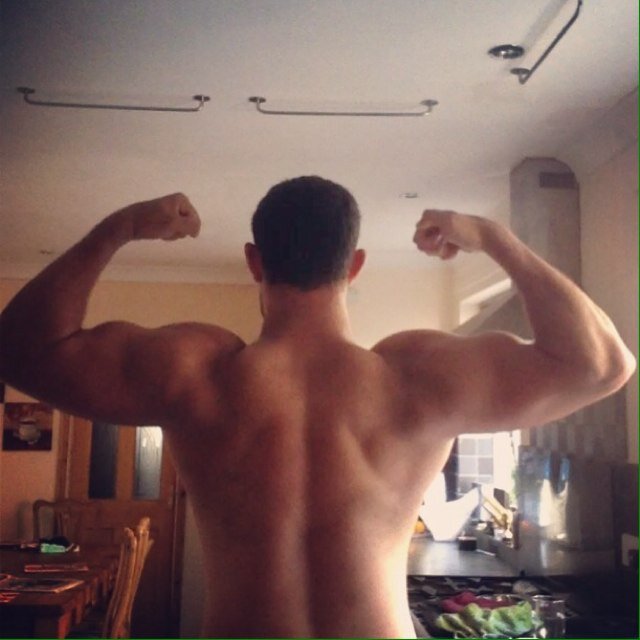 Personal Trainer

Online coaching 

ashgalal_pt@hotmail.co.uk 
kik :ashgalal_22

☀Dubai☀

  Mind is everything -kai Greene
