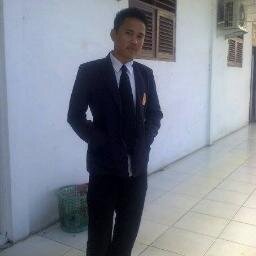 terkadang keinginan hati tak haruz sllu di turuti. ada saat di mana kamu harus menggunakan logika agar HATI tidak TERLUKA.
