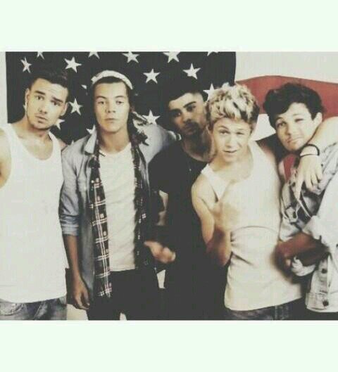 You got a free follow! Go follow: @VSmr_25 -- ask for follow back and she will fb :)