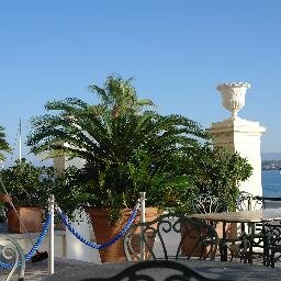 spetsesgreece's profile picture. This blog is specialized on travelling in Greece, Spetses Island. Focus on special people met during holidays having opinion on hotel restaurant night club.