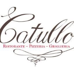 Uno dei più famosi ristoranti di Torino, lungo le sponde del fiume Po, offre specialità mediterranee e alla brace insieme alla migliore pizza napoletana.