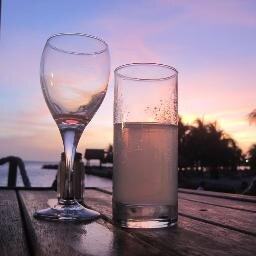 Over restaurants en zelf koken, Hollandse pot en lokaal, low carb en normaal, lunch en diner, kookboeken of zelf bedacht en alles op heerlijk Curacao