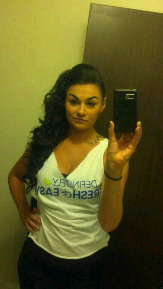 nicole_rhoads's profile picture. 