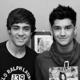 NOT shipping ziam but Chloe is Zayns girl and Hailey is Liams girl :D Love u all guys♥ Loving 1D! TBCI Sorry for inactive :( WE'RE BACK!