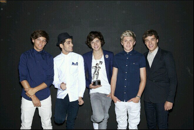 vale13s's profile picture. 