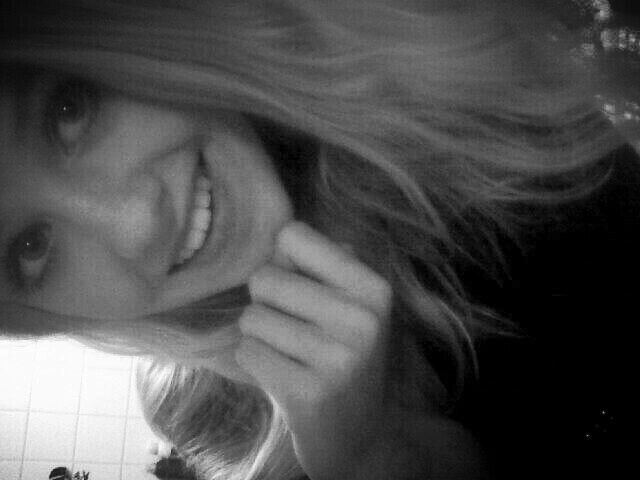 Hey jij daar, volg mn nieuwe account @mylifeasbenthee :)