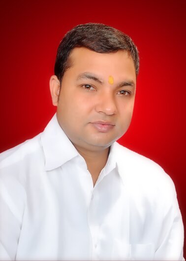 RSS राष्ट्रीय स्वयं सेवक संघ जय श्री राम ! 🙏
अध्यक्ष - ट्रांसहिंडन अखिल भारतवर्षीय ब्राह्मण महासभा गाजियाबाद
