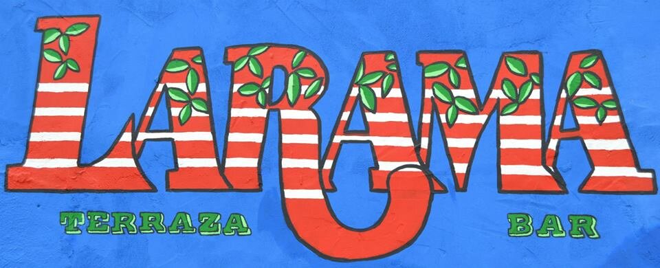 Cafetería Terraza en Pilas. Lugar ideal para desayunos, tapeo con pincho y cumpleaños. Juegos infantiles en nuestra Terraza para los más pequeños.