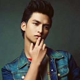 OFFICIAL FANSCLUB OF KYLE VERGARA since 10/06/13 https://t.co/6JY9gAVSFH https://t.co/jvUAVehpSS