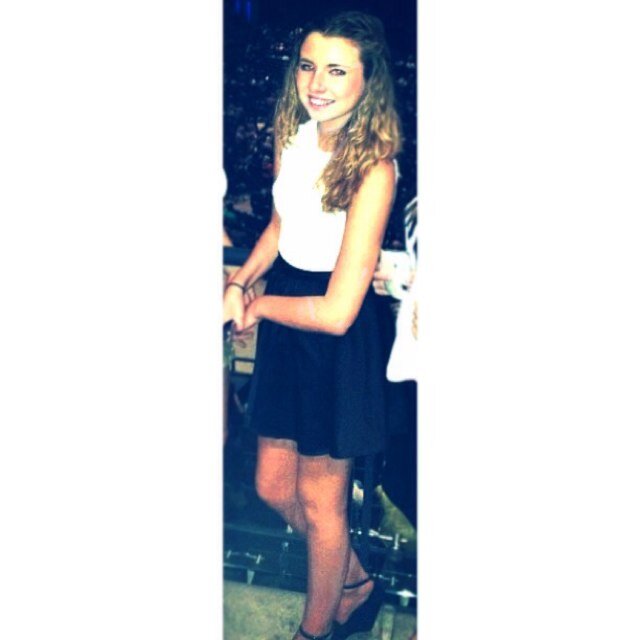 OliviaTweedy_X's profile picture. a girl should be two things classy and fabulous. Being apart of a fanbase makes me think how much we are all a like. Soldier Forever