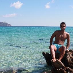 Solo coloro che sono abbastanza folli da pensare di poter cambiare il mondo lo cambiano davvero  -Don't worry be happy-