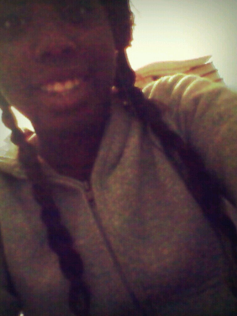 BeautiFul , Funny , Cool . Dont Need Friends * ( Me Myself And I ) * Follow Or Mention Me . Ill Follow You Back .