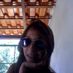 gosto de nadar .