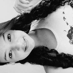 Mas às vezes, não importa o quanto você ame alguém, elas simplesmente não podem te amar da mesma maneira ;x