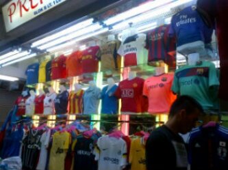 Jual jersey Grade Ori 100%,, semua jersey ada,minat: mention or dm!