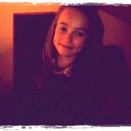 #Kwiatonatorka :3 @kwiatkowskioff proszę o follow back ♥ Follow me i 'll follow you back. Thanks ♥