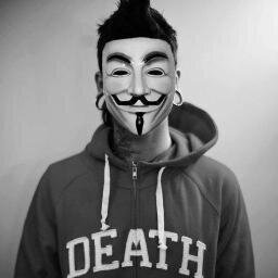Eu poderia descrevê quem eu sou,mas seria um monte de BLÁ,BLÁ,BLÁ então deixa assim que fica melhor.                                               SEGUE,SDV!