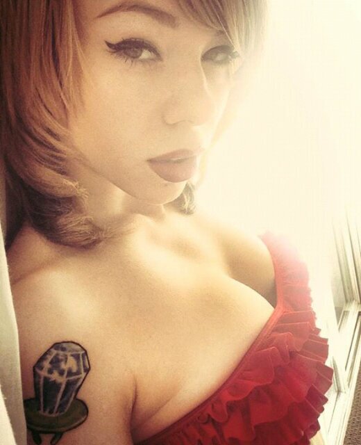 • #VixenGang #bossetgang.    •Mention for a follow back