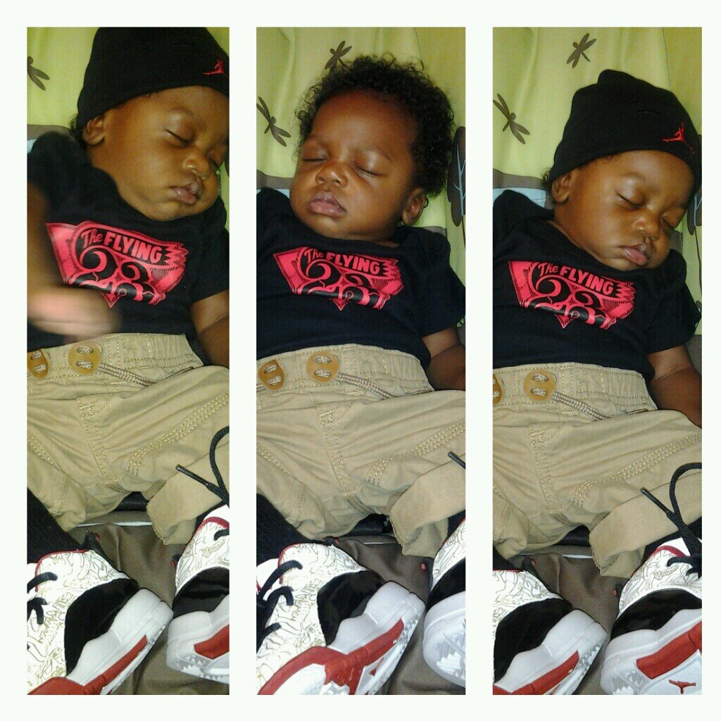 mother of 4 beautiful children mother first women second anything after that.....wellll it be like that sometimes♥♥♥♥♥