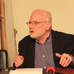 أستاذ جامعي طب المنصورة مصر كاتب ومفكر