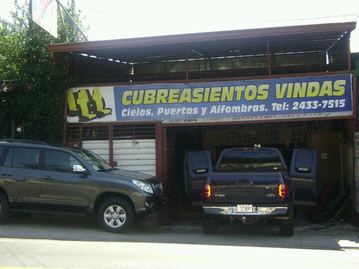 Cubreasientos para todo auto o buseta. Restauración de techos, puertas y alfombras.       Tel 2433 7515