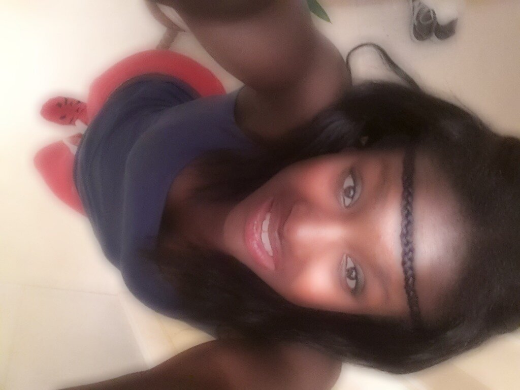 Faantaah's profile picture. #TeamGrosCaractère #Team224 #Team225         Appel moi Princesse ou m'appele pas du tout ;)