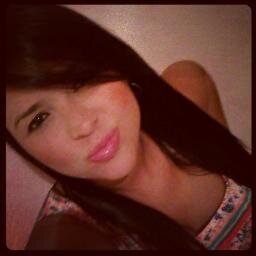 Gesiialvarado's profile picture. Formandome para servir a mi prójimo..Amante de las gomitas,el olor a coco y los tatuajes! Al rojo le voy,vinotinta de pura sepa! Revolucionaria de corazon!