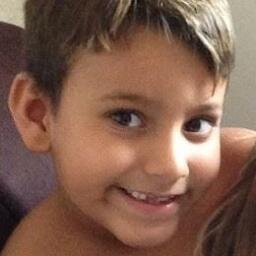 1* e único Fã Clube dedicado ao Filho da @DessaUrach # Arthur criado 11/10/13 Gostou ? Segue ?