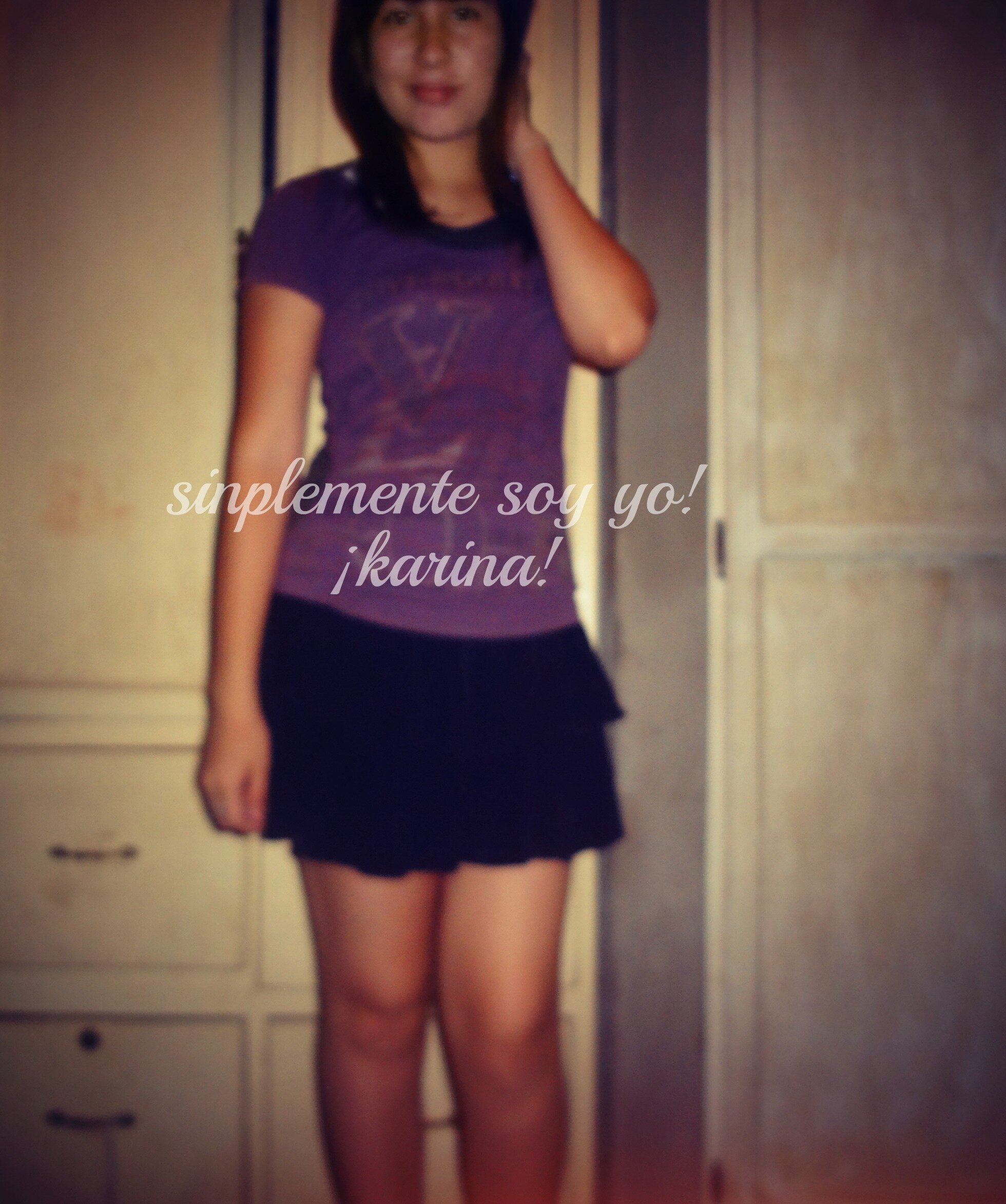 ella TE QUIERE MUCHO! :3
en facebook: karina olivo :D
