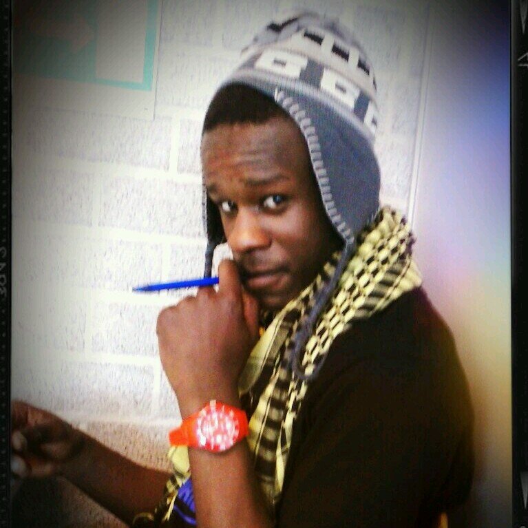 http://t.co/jHsa9cSMV1 | RandomTweets |  Music | zanger | Love to all my followers ! ♥ |

Instagram : dmmboy | Atleet|Fitness|Muziek|100% AfrikaBoy