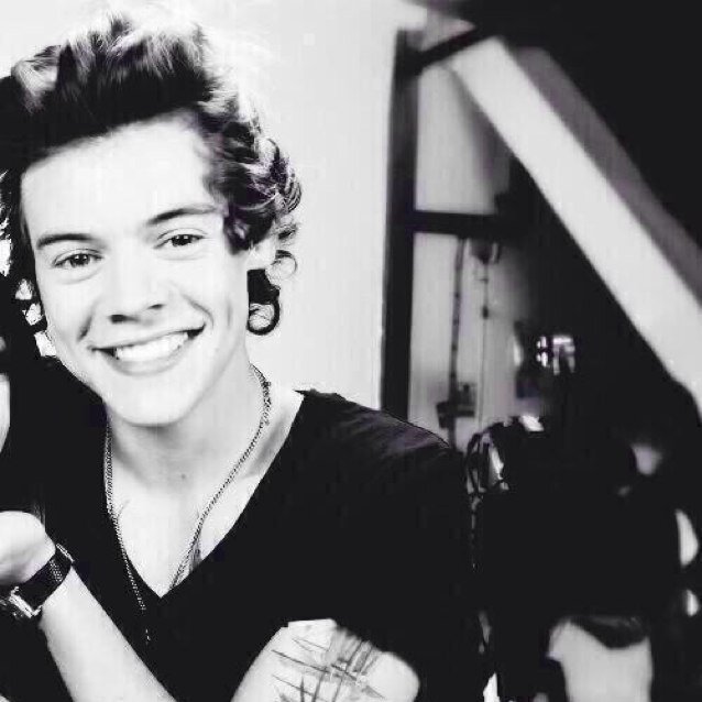 you just got a free follow from @waheyystyles please follow her back (: