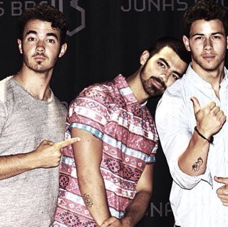 #StayForUsJonas #WeAreAJonasFamily