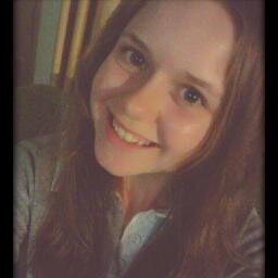 Find what you love and let it kill you.
La-la-love Skins. Music is my life :)