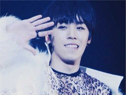 ` ↷ ✩ — Verified Roleplayer @paperstarsrp ┊ Lee Taeil of BlockB ┊ #90liner ┊ #Sueil. Anything for you. ┊ Kawaii bbuing bbuing.