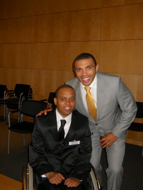 Proud quadriplegic. Proud supporter of the Springboks, Proteas, Bafana, Stormers, WP Rugby, Cape Cobras, Kaizer Chiefs, Manchester United & English football. 