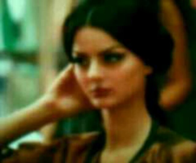 I am 19 from Jeddah 
 Student at Effat University
 Specialist HR Business Administration.