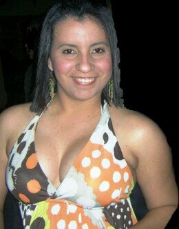 Venezolana trabajadora y luchadora por mi hija y mi familia defensora de una vida sin Violencia sobre todos a los niños, creyente en Dios todopoderoso.