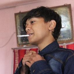 berpetualang di langit jingga