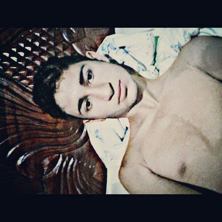 Instagram : _eliakimTavares