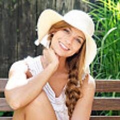 A dynamic lady with a lot of energy.I love marketing, Get Fine art,sports,movie collectibles, music collectible and nursery bedding.#Advertiser