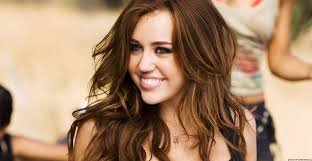 Damla30's profile picture. 