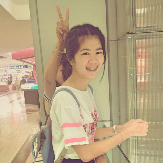FB : Pechsuneerat Nawan
ID : paployself
IG : psnr_paploy
อย่าอันฟอลเลยน่ะ จุ้บบ -3-