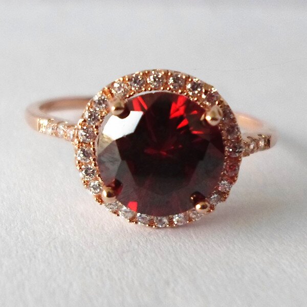 a jewelry design. welcome to visit our online jewelry store.